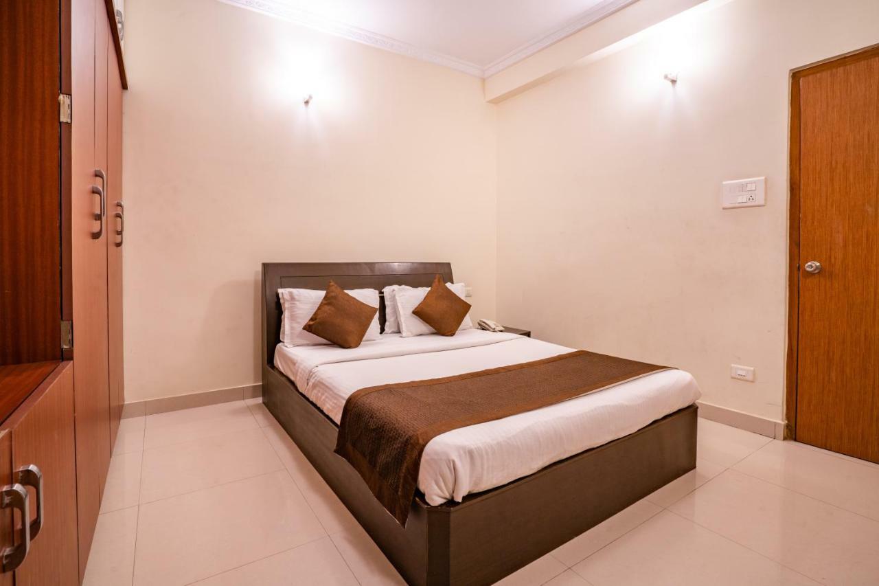 Blueberry Service Apartments Hyderabad Exteriör bild