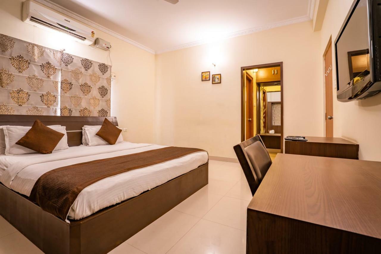 Blueberry Service Apartments Hyderabad Exteriör bild