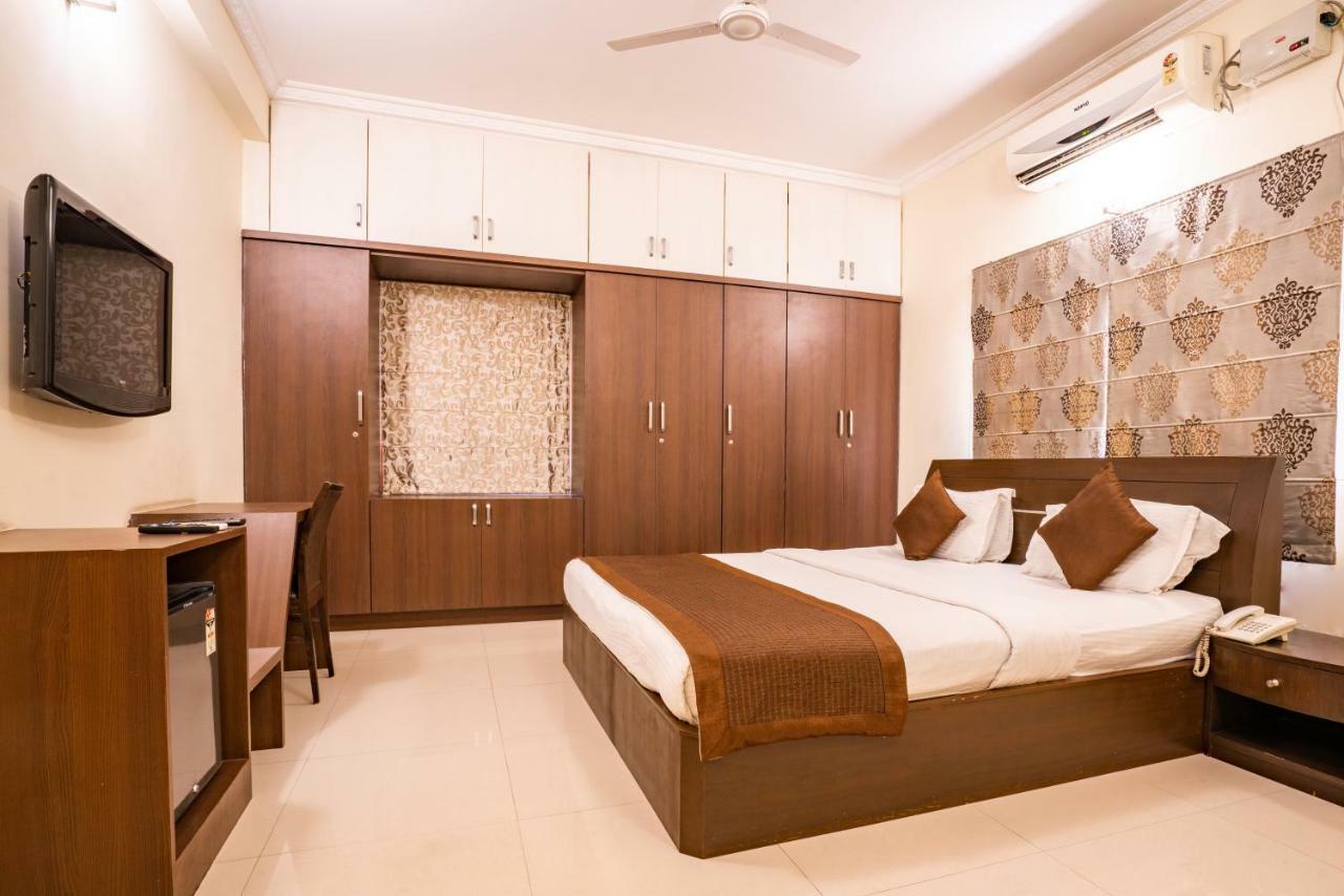 Blueberry Service Apartments Hyderabad Exteriör bild